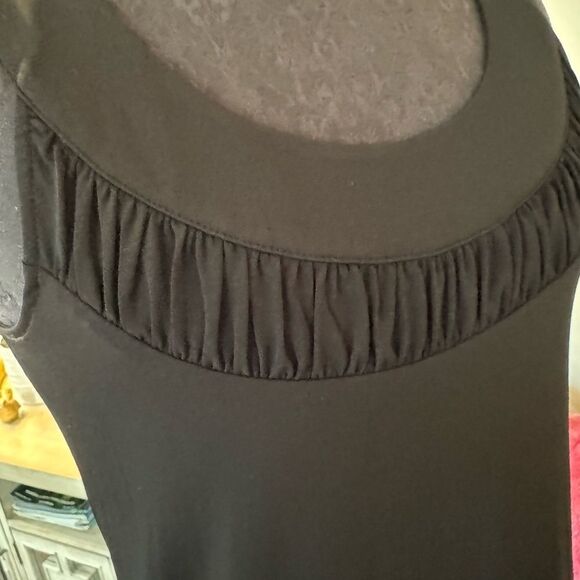 Black Rafaella size small tank - Picture 2 of 4